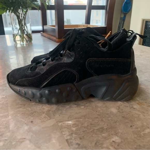 Acne‎ Studios Black Chunky Manhattan Sneakers - Picture 5 of 8